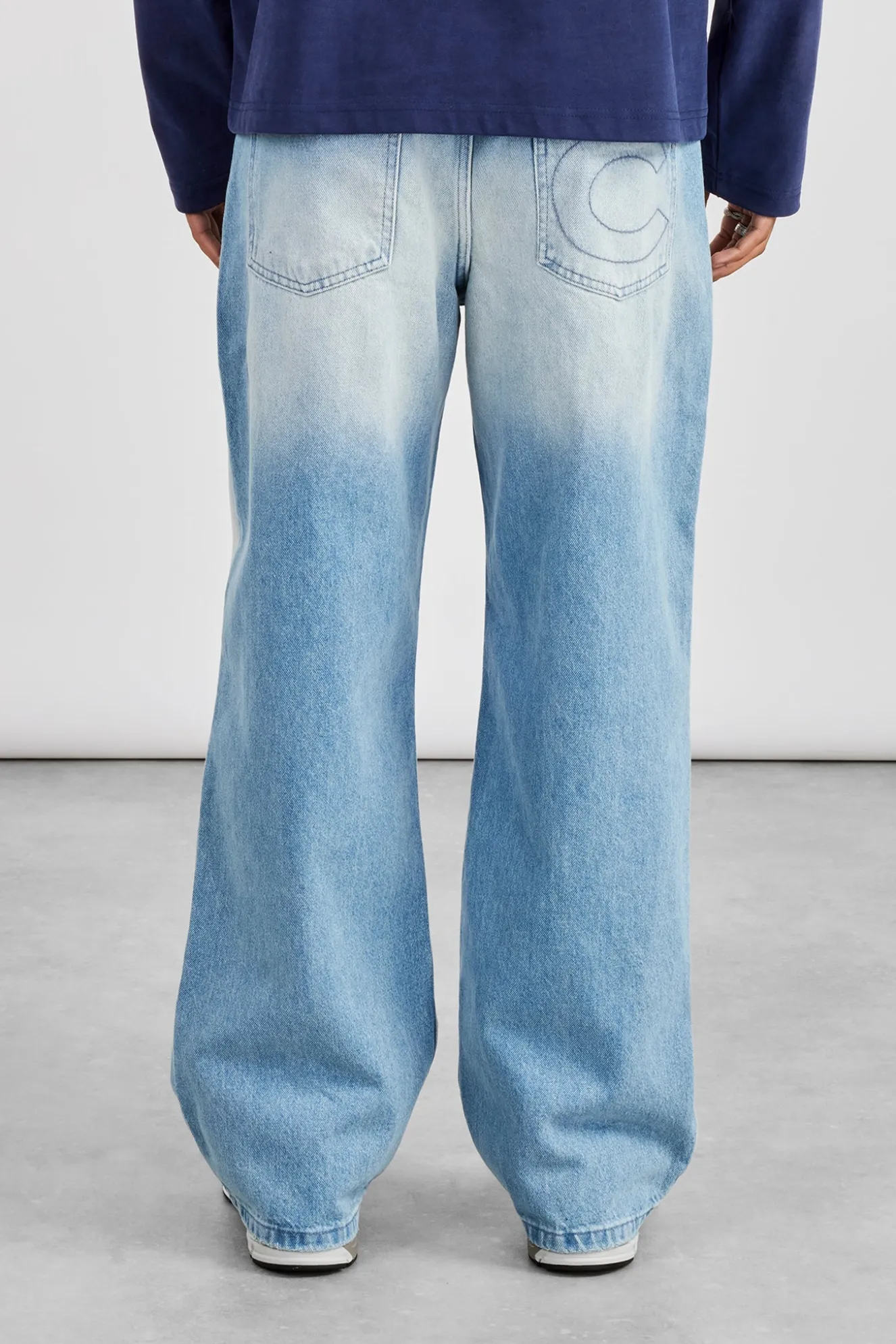 Baggy Ripped Knee Jean - Light Blue