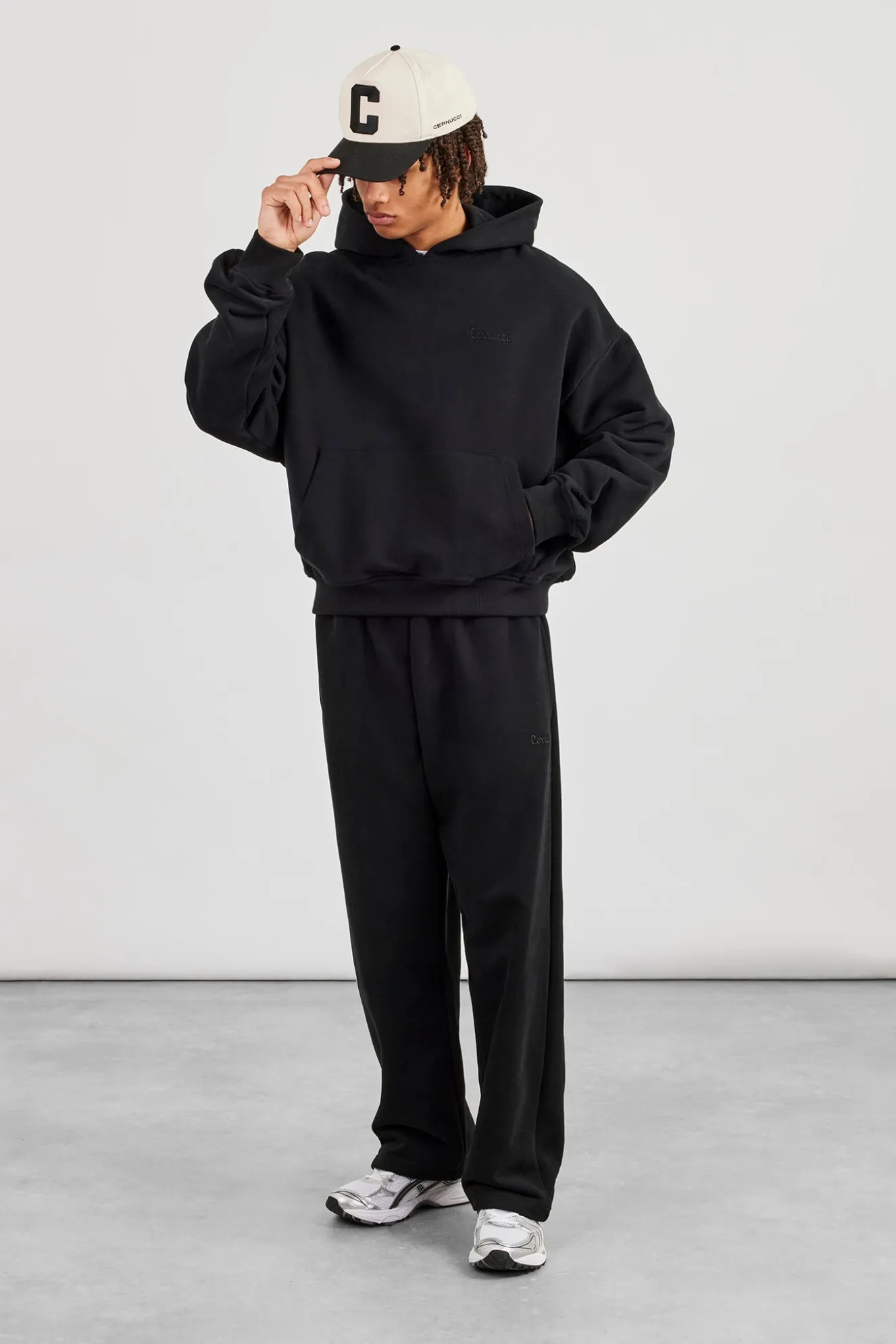 Boxy Hoodie & Relaxed Jogger - Black