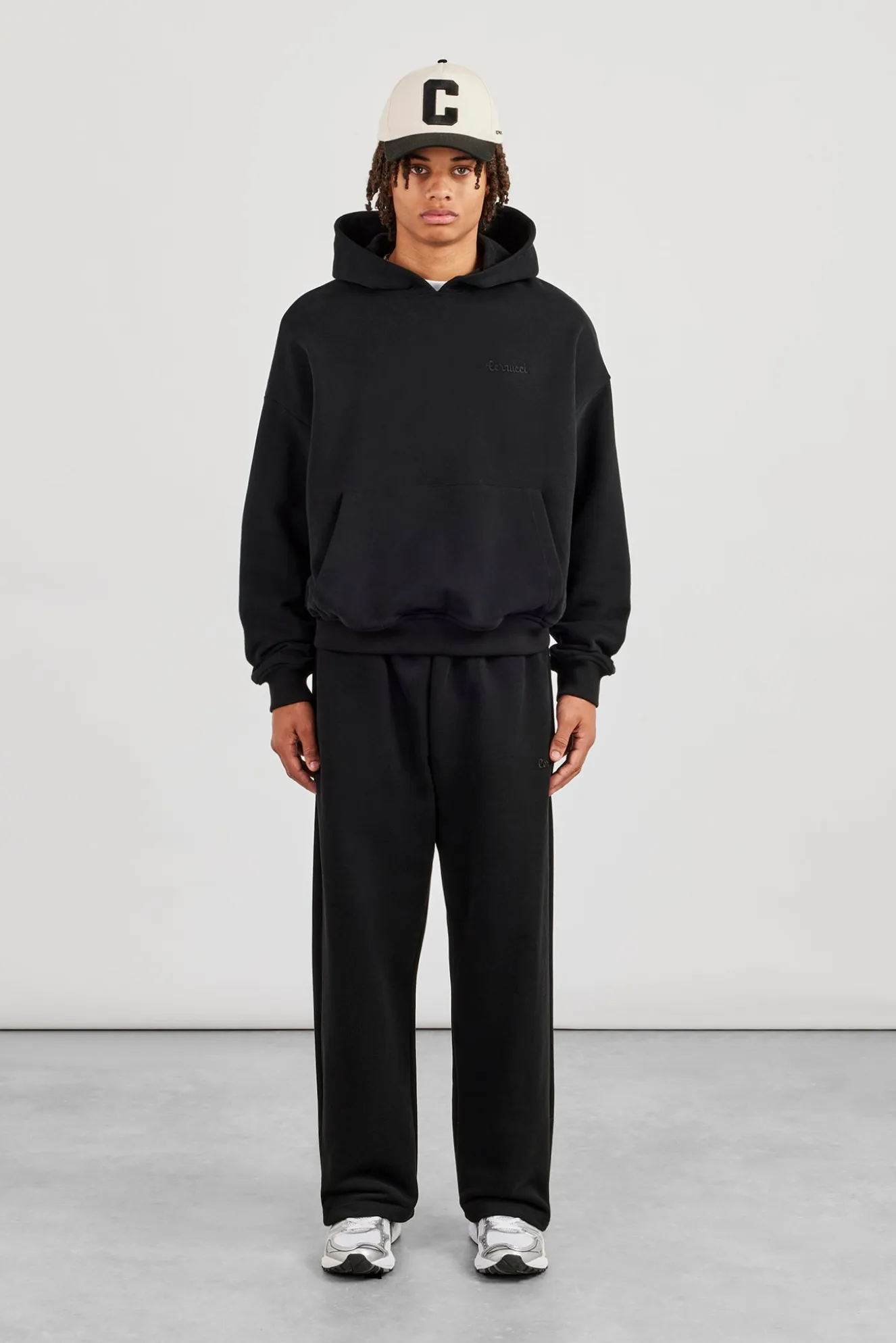 Boxy Hoodie & Relaxed Jogger - Black