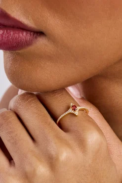 Burgundy Star Centre Ring - 10mm