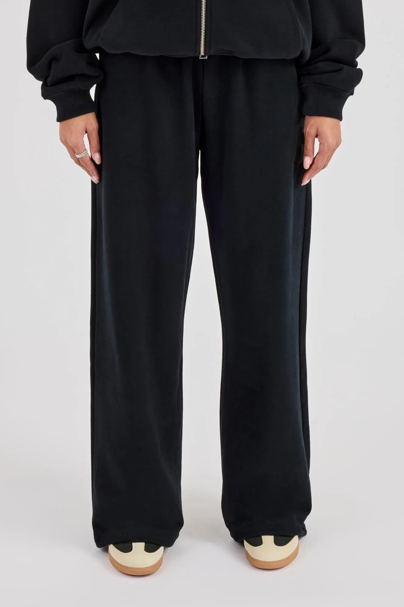 C Embroidered Wide Leg Jogger - Black