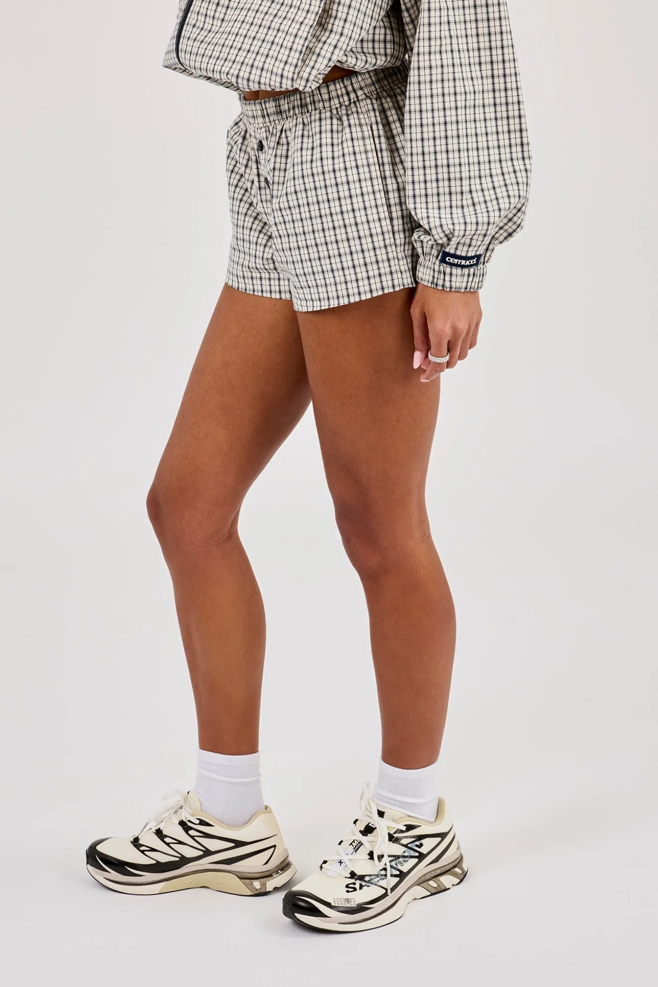 Check Button Short - Off White