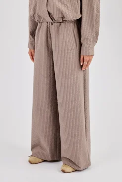 Check Nylon Jogger - Beige