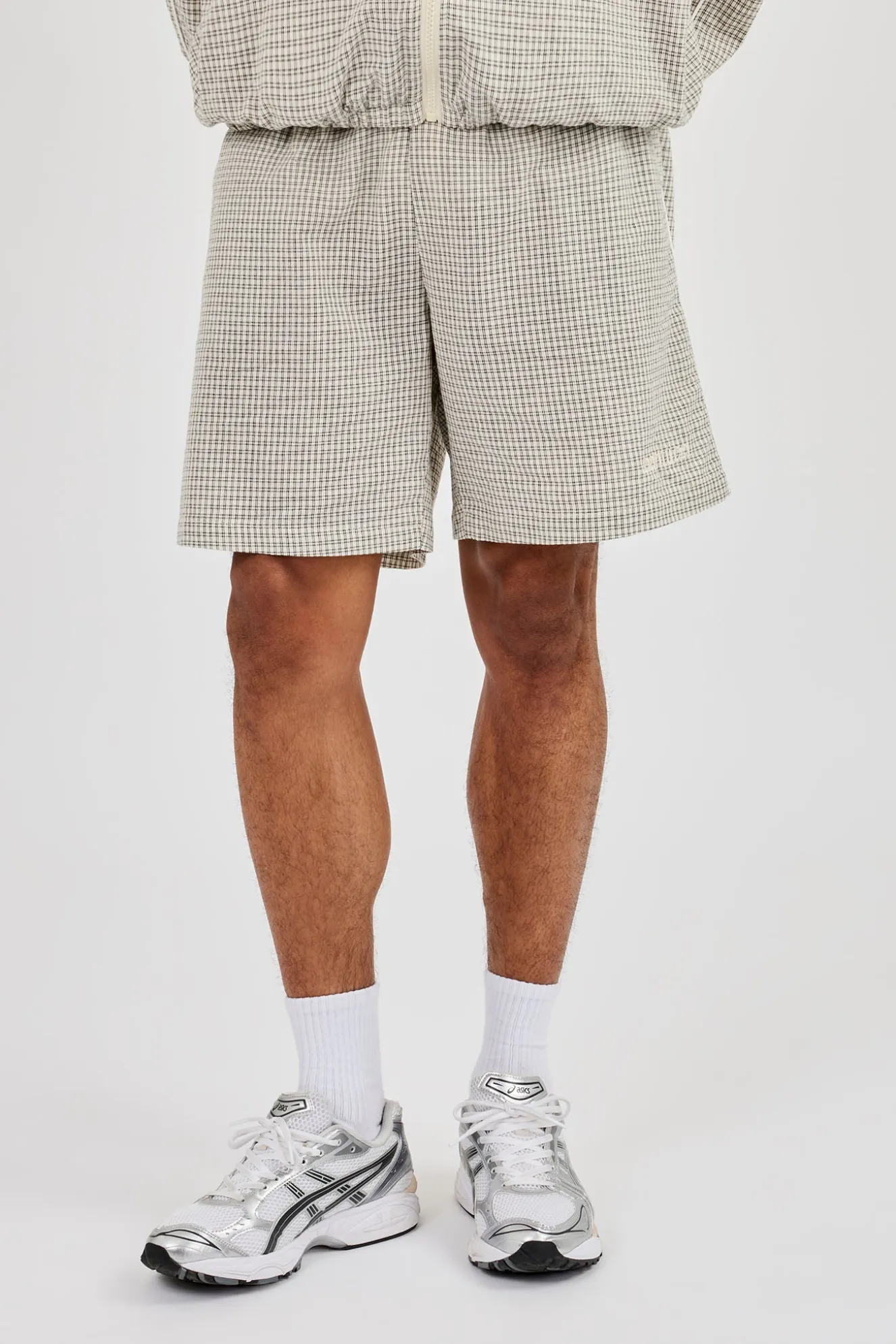 Check Relaxed Short With Piping - Off White