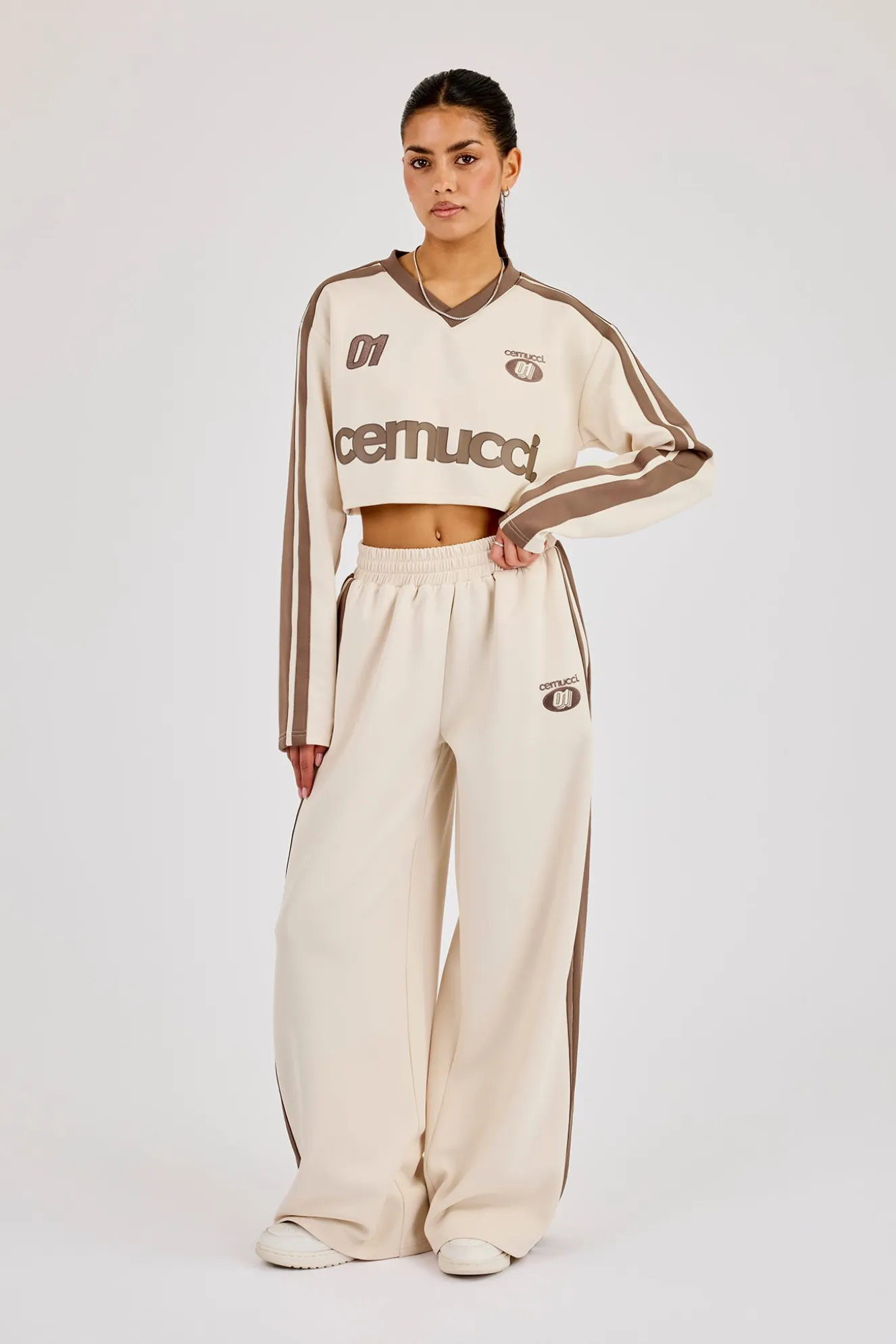 Cropped Football Top & Baggy Taping Jogger - Off White