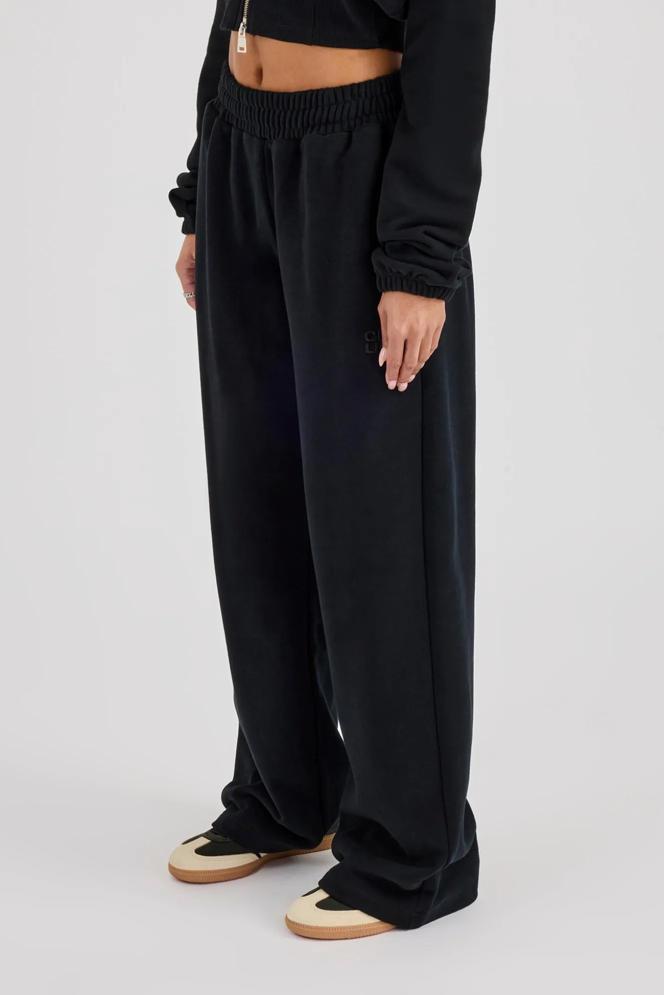Embroidered Cernucci Wide Leg Jogger - Black