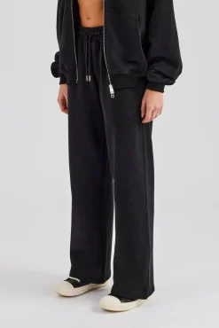 Embroidered Wide Leg Jogger - Black