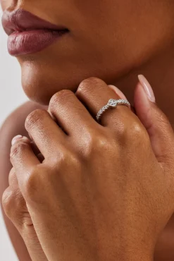Iced Motif Ring - 6mm