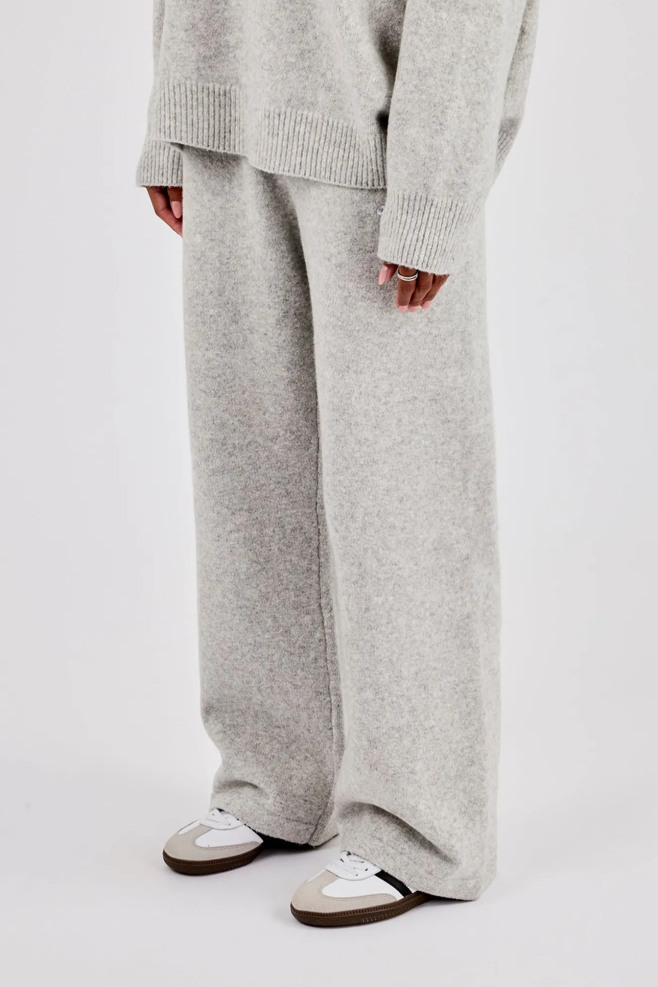 Knit Logo Jogger - Grey