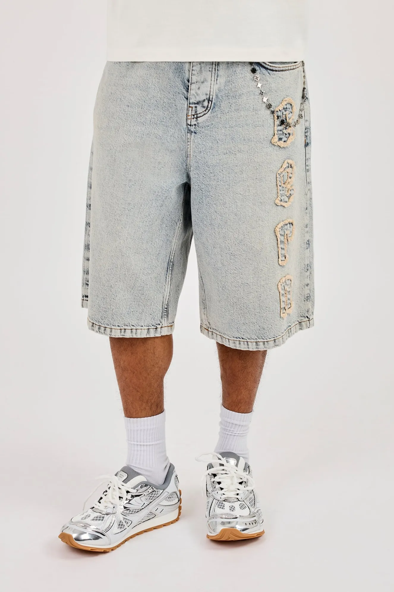 Logo Applique Denim Jorts & 10mm Cernucci Motif Jean Chain - Antique Wash