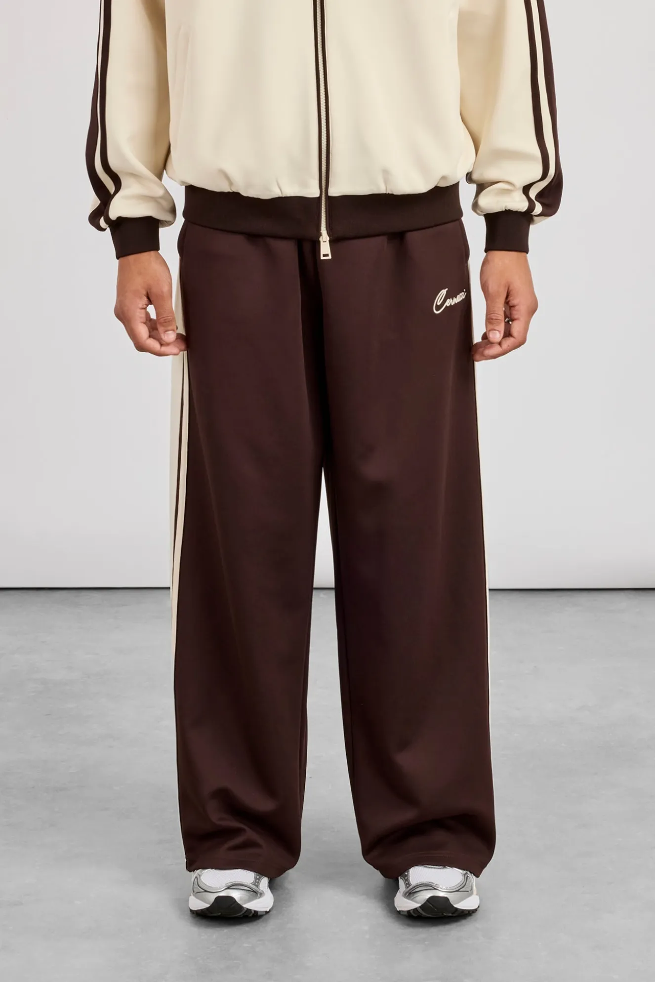 Mens Contrast Detail Baggy Track Pant - Chocolate