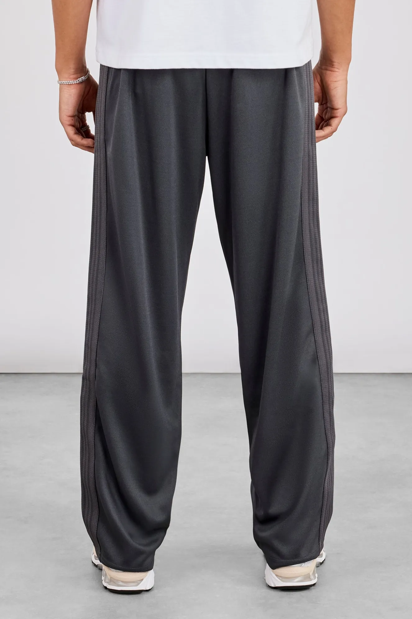 Mens Relaxed Poly Smooth Taping Track Pant - Charcoal
