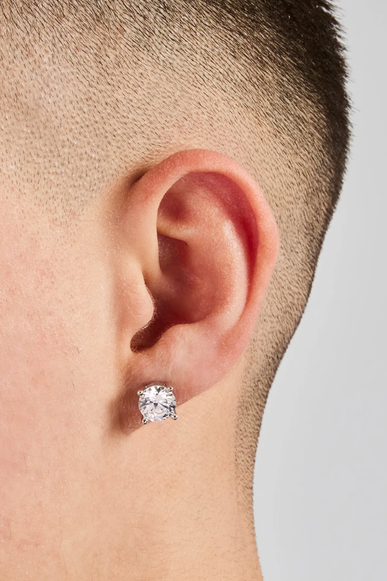 8mm Round Cut Stud Earrings