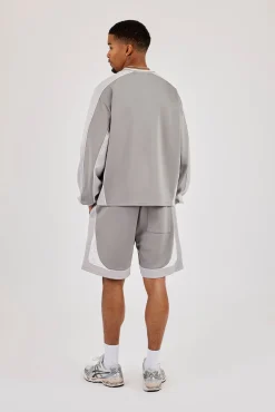 Relaxed Panelled Short - Light Grey