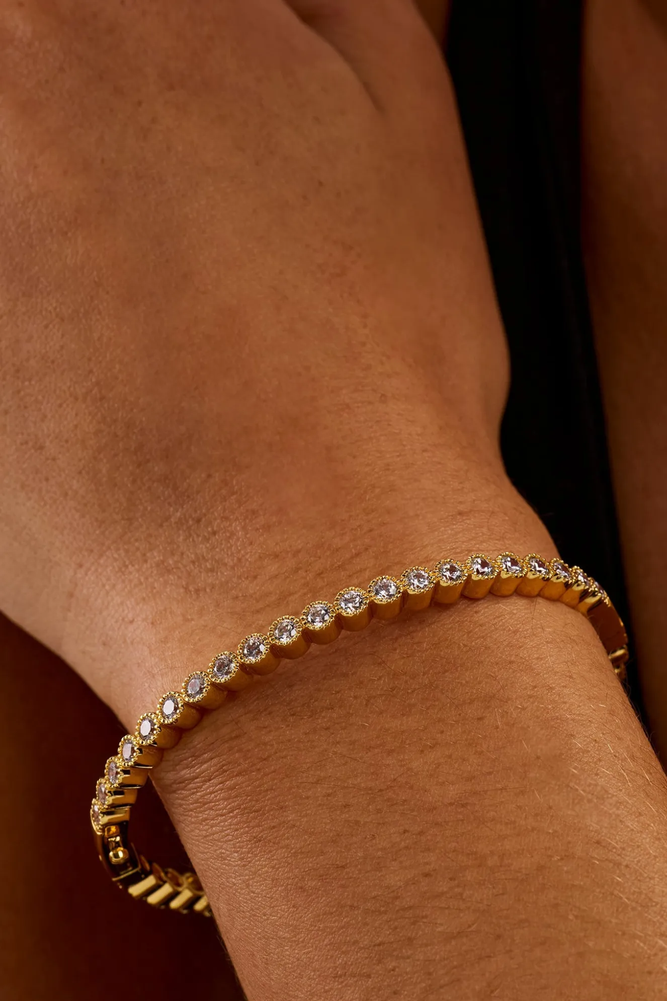 Round Cluster Bangle - 4mm - Gold