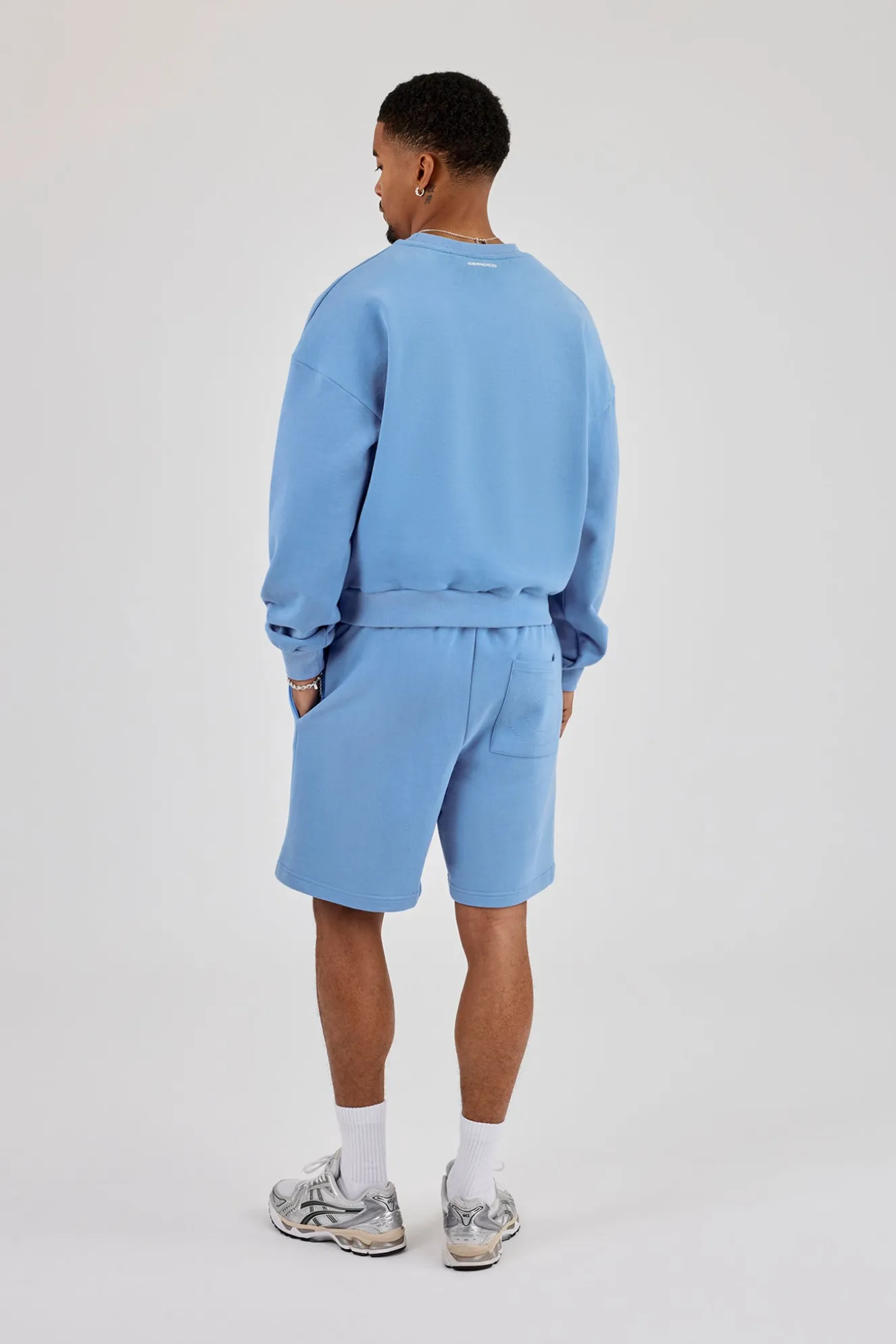 Sweater & Relaxed Jersey Short With Micro Branding - Riviera Blue