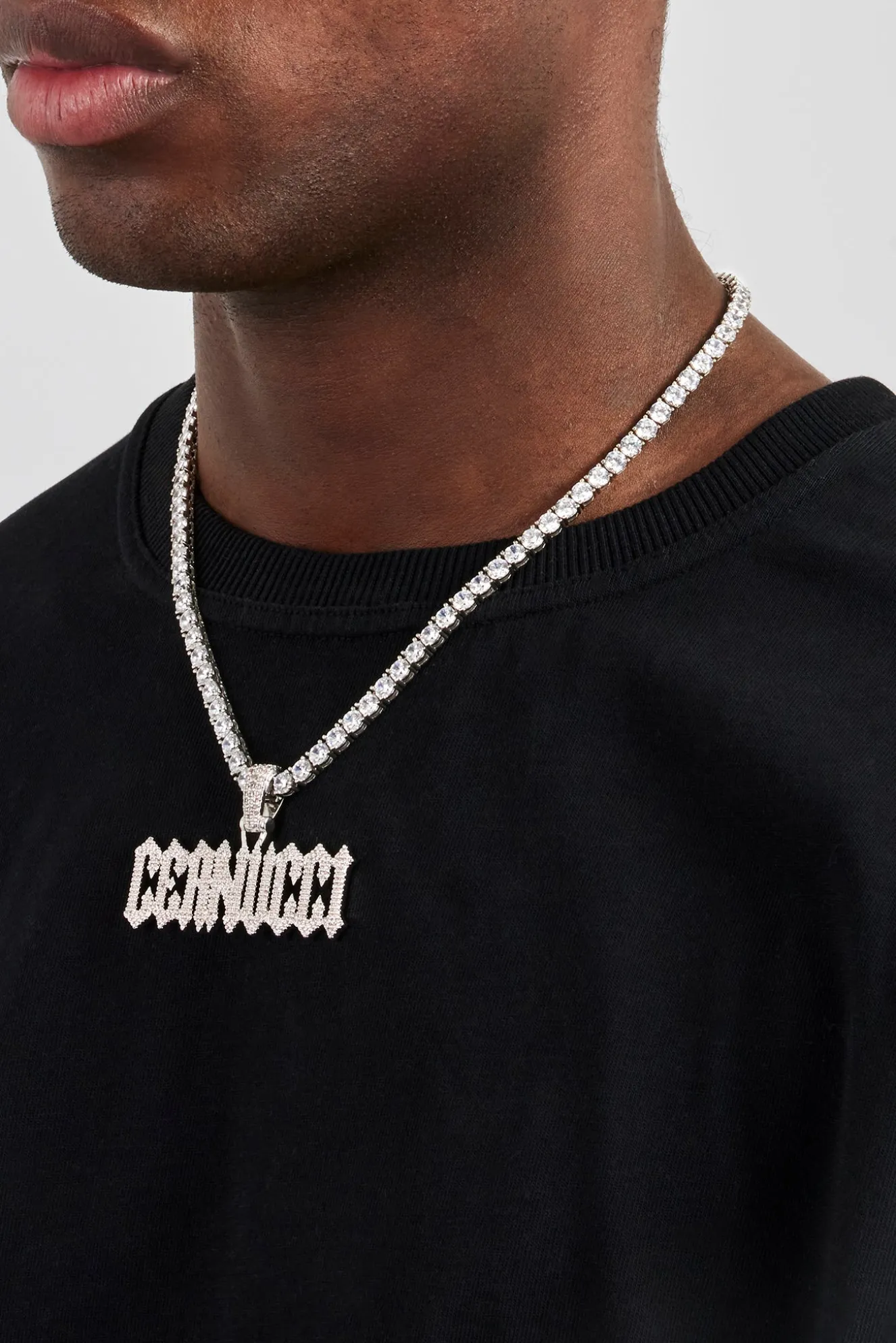 Trap Font Pendant - 22mm