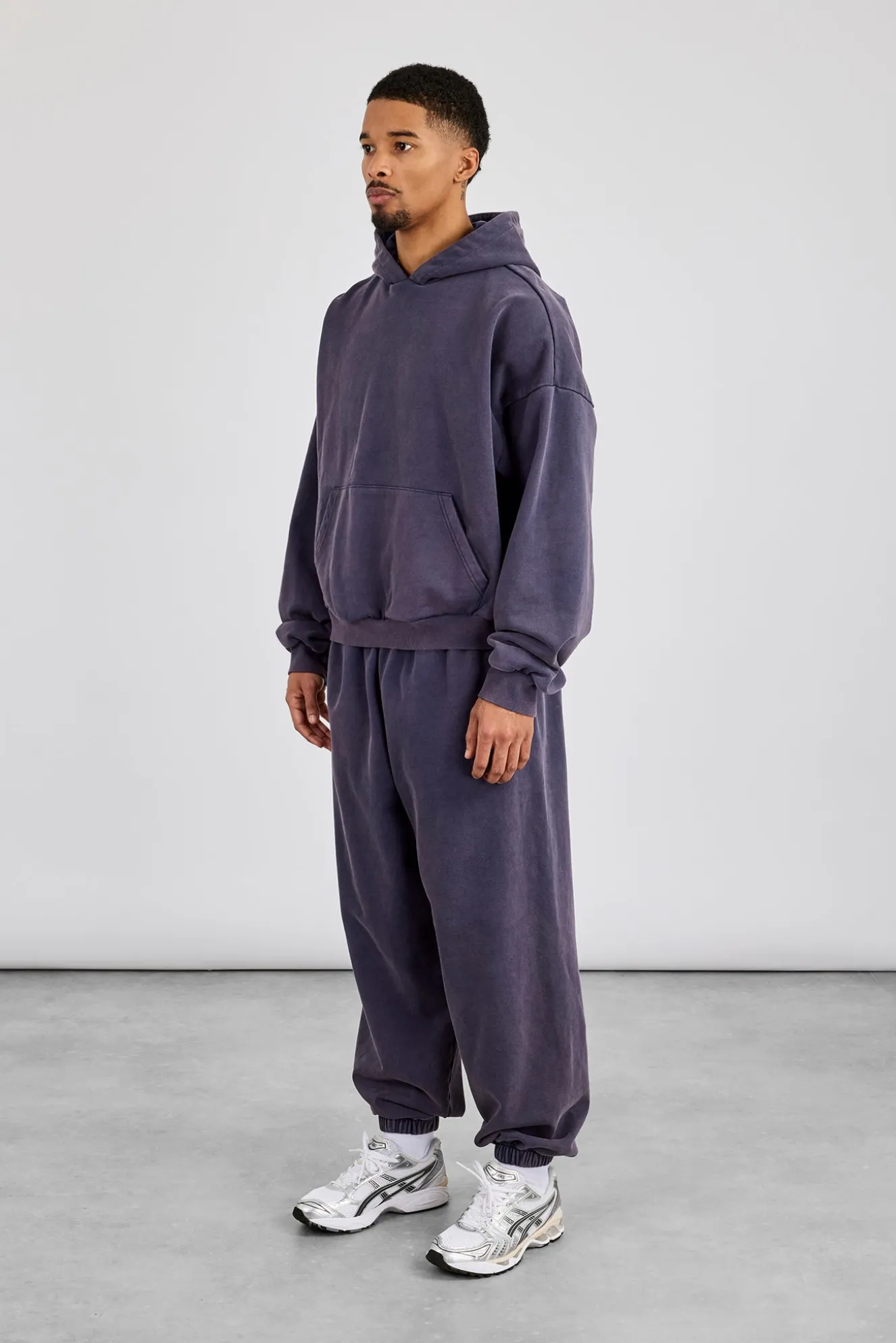 Washed Hoodie & Cuffed Jogger - Navy